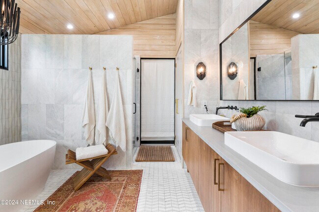 Building Photo - 4096 Ponte Vedra Blvd