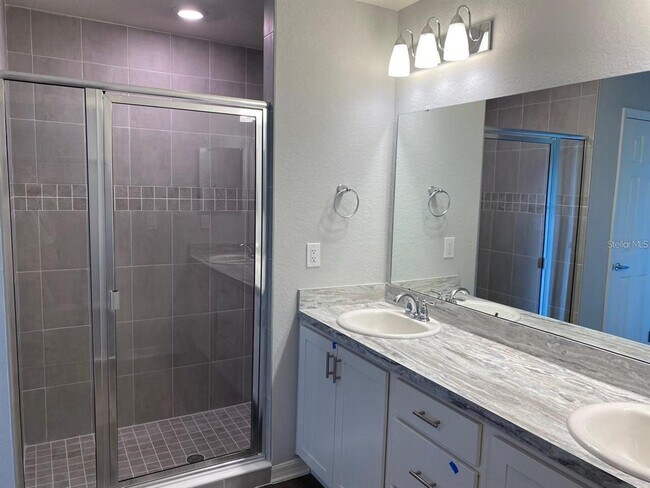 Building Photo - 6320 Gardner Dr