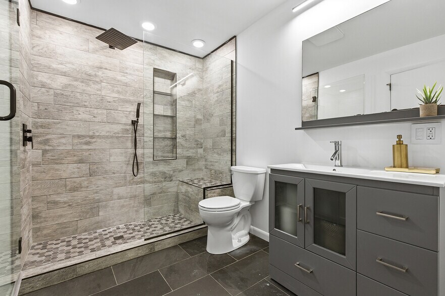 Building Photo - 1 Myrtle Hill Rd