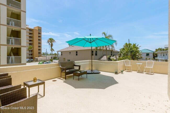 Building Photo - 555 Harrison Ave