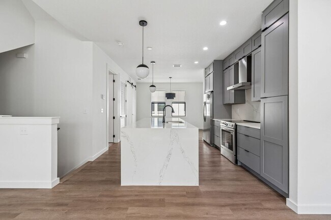 Building Photo - New Construction Townhome For Lease downtown Tampa, Ybor City, Gas Worx