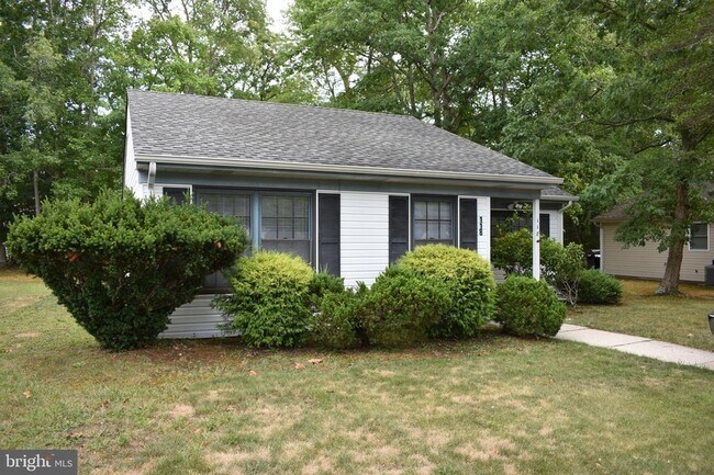 Building Photo - 118 Lexington Dr