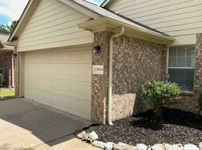 Building Photo - 15834 Little Miss Creek Dr