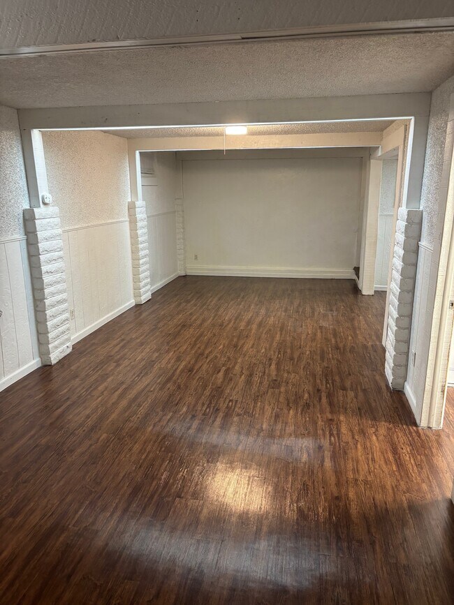 Building Photo - 3607 Sheffield Ln