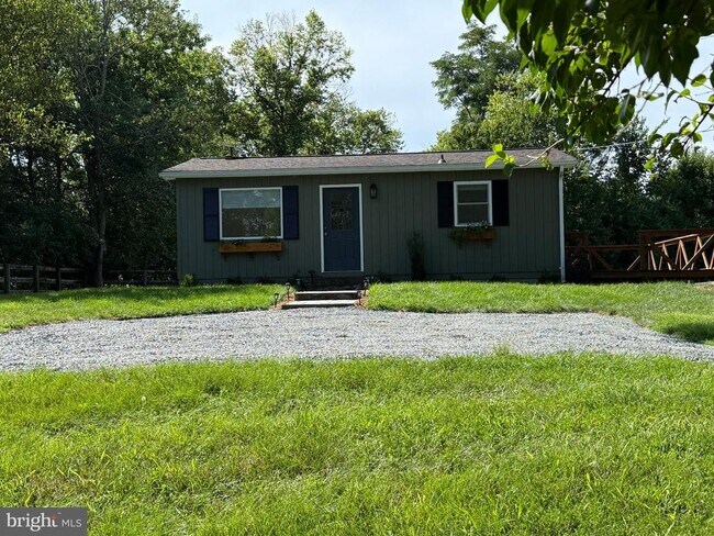Building Photo - 857 Page Brook Ln