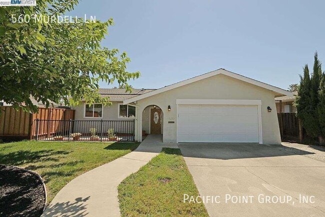 Building Photo - 560 Murdell Ln