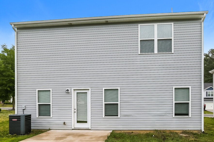 Building Photo - 8503 Paw Valley Ln
