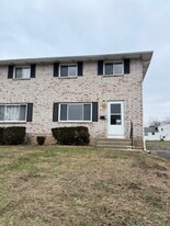 Building Photo - 3402 Beachworth Dr