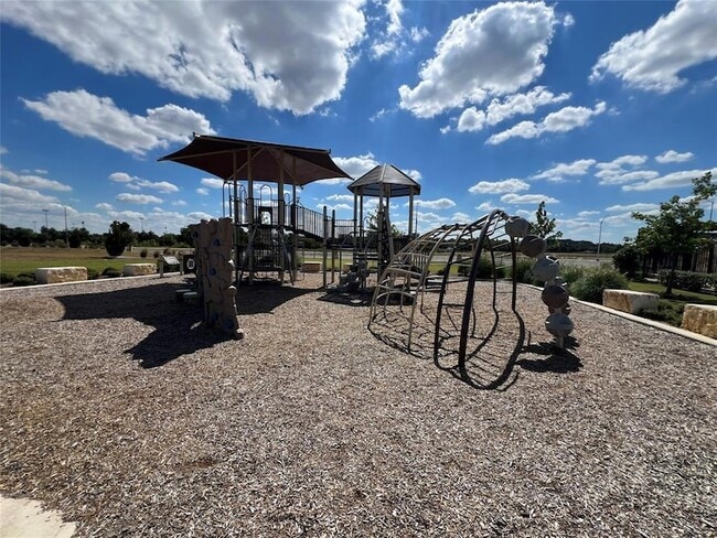 Building Photo - 1850 Settlers Glen Dr