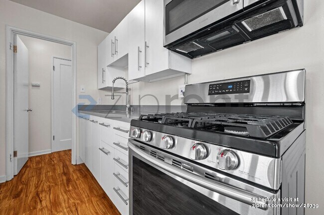 Building Photo - 1408 Second St