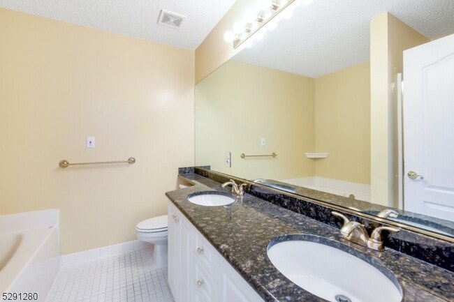 Building Photo - 8708 Brittany Dr