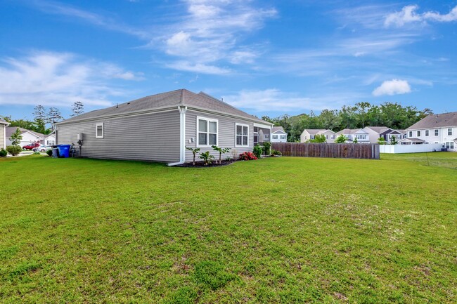 Building Photo - Beautiful One Story home in McKewn