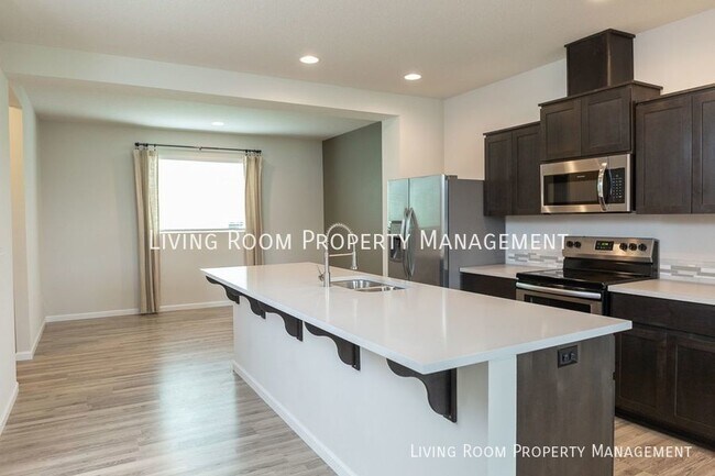 Building Photo - Spacious Townhome in Bethany with an Offic...