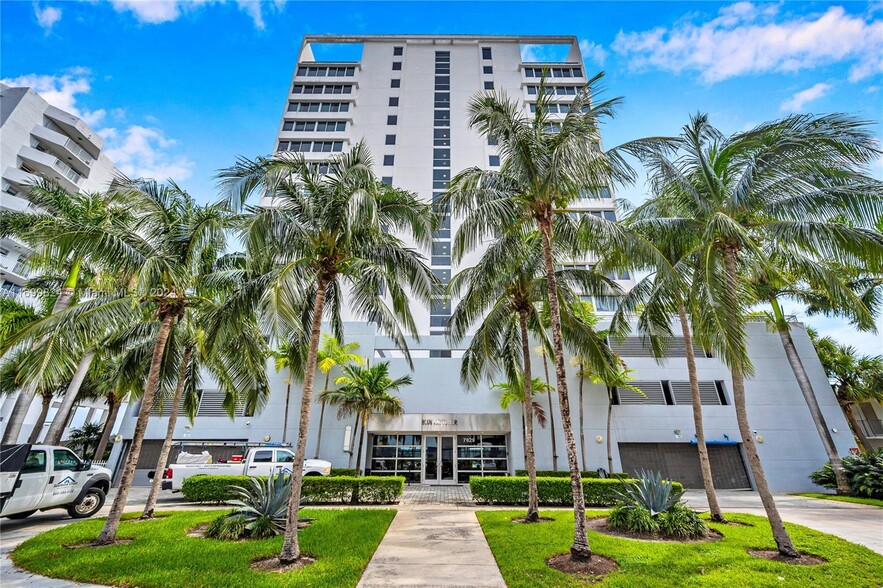 Building Photo - 7929 West Dr