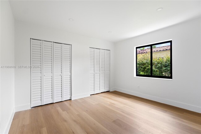 Building Photo - 1618 SW 18th St