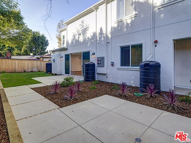 Building Photo - 5602 W 78th St