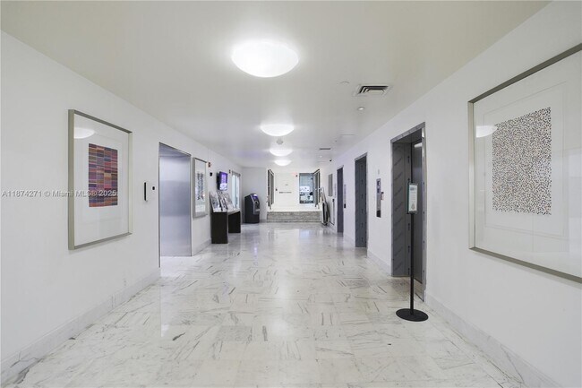 Building Photo - 1000 West Ave