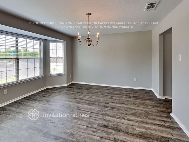 Building Photo - 520 Ame Ln