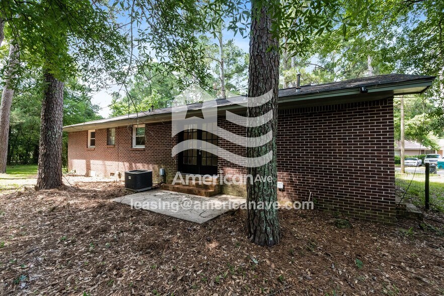 Building Photo - 265 Christopher Cir