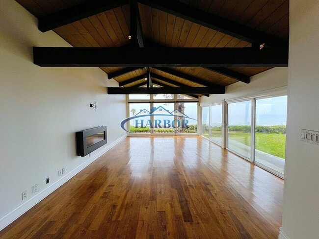 Building Photo - 32303 Phantom Dr