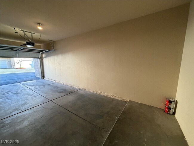 Building Photo - 9975 Peace Way