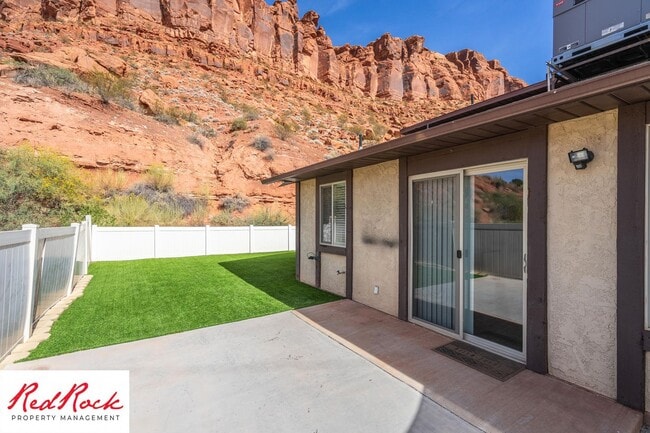 Building Photo - 3 Bedroom Home with Red Rock Views and Community Pool