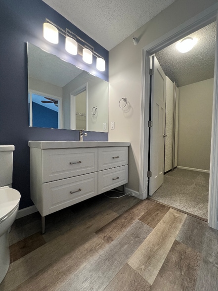 Building Photo - 6841 Narcissus Ln N