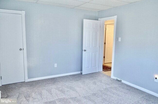 Building Photo - 415 Aspen St