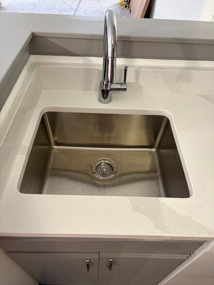 Building Photo - 1334 W Wyomissing Ct