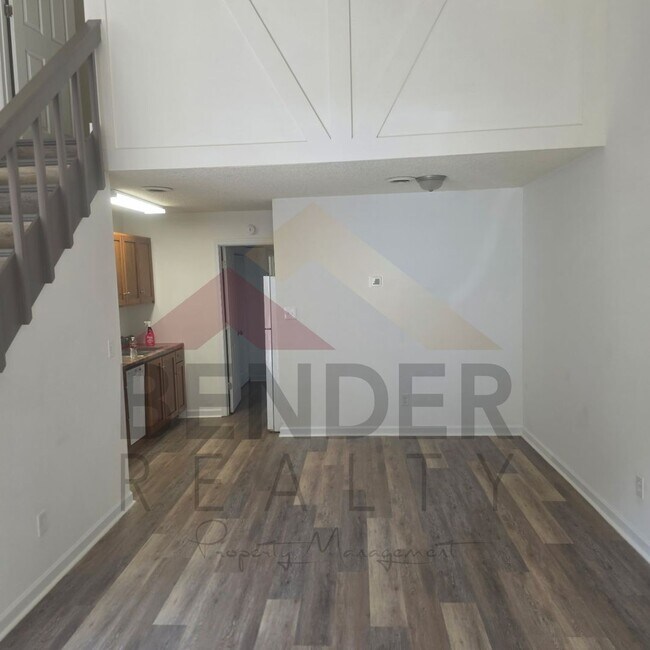 Building Photo - 3362-3364 Steeple Cir NE