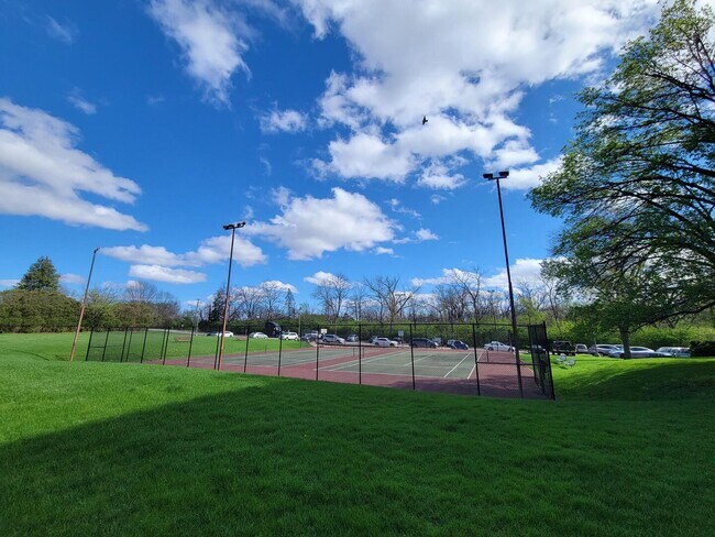 Building Photo - 420 Walnut Creek Rd