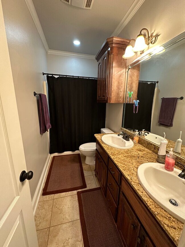 Building Photo - Haughton Home, Updated With Over 2,100 Square Feet