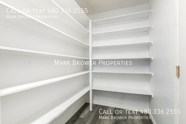 Building Photo - 2058 W Dartmouth St