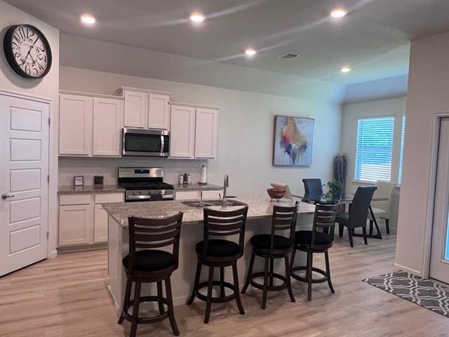 Building Photo - 2909 Llano Dr