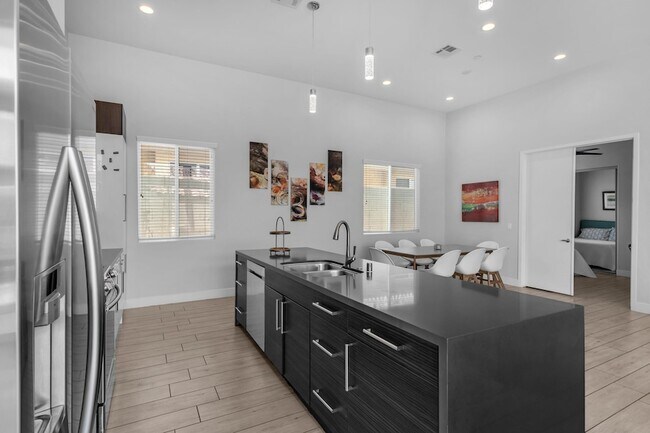 Building Photo - 51855 Avenida Juarez