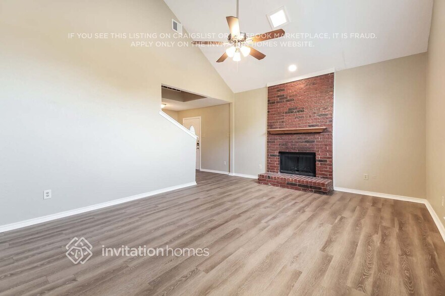 Building Photo - 2018 Falcon Ridge Dr