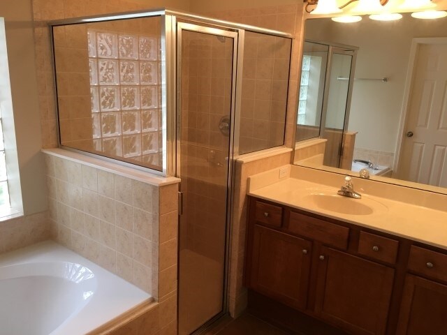 Building Photo - 4632 Peele St