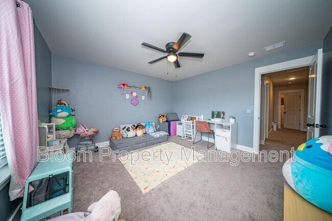 Building Photo - 5008 Cedar Brush Ct