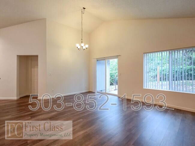 Building Photo - 13250 SW Menlor Ln