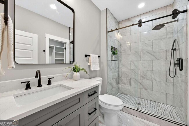 Building Photo - 6651 Malvin Dr