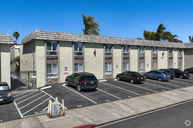 6602-6750 Beadnell Way - Clairemont Complex