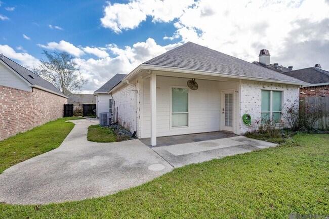 Building Photo - 5140 Summa Ct