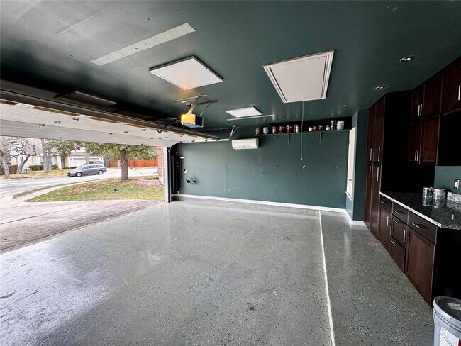 Building Photo - 16920 Brayton Park Dr