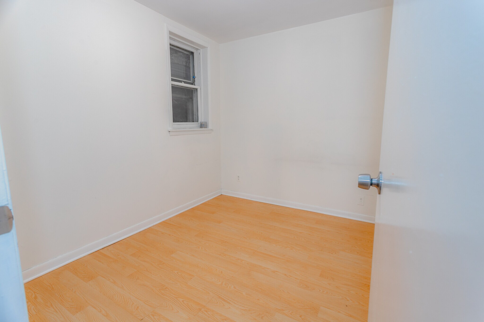 Building Photo - 1651 W 38th Pl