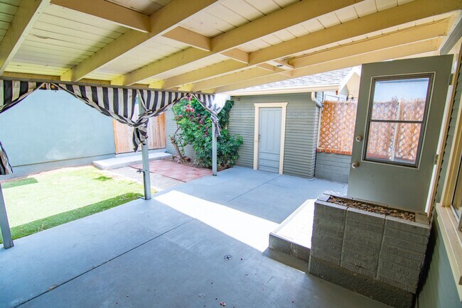 Building Photo - Charming 3-Bedroom Home for Lease in College West, San Diego