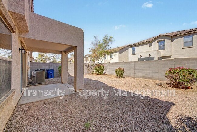 Building Photo - 2755 S Southwind Dr