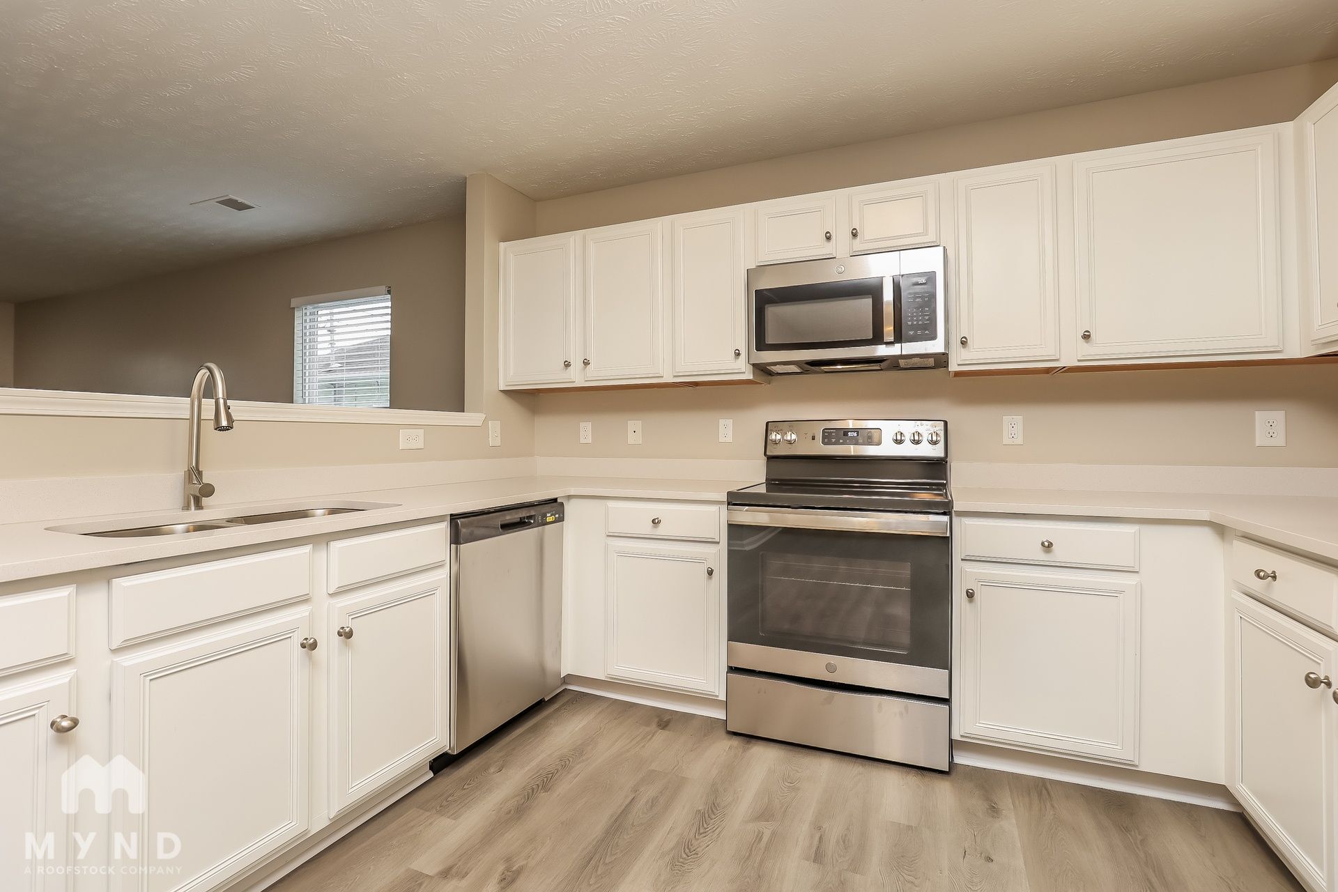 Building Photo - 2838 Creekbend Dr