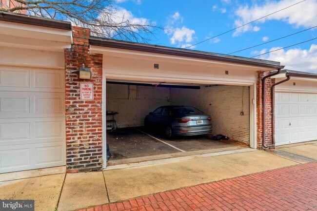 Building Photo - 2535 13th St NW