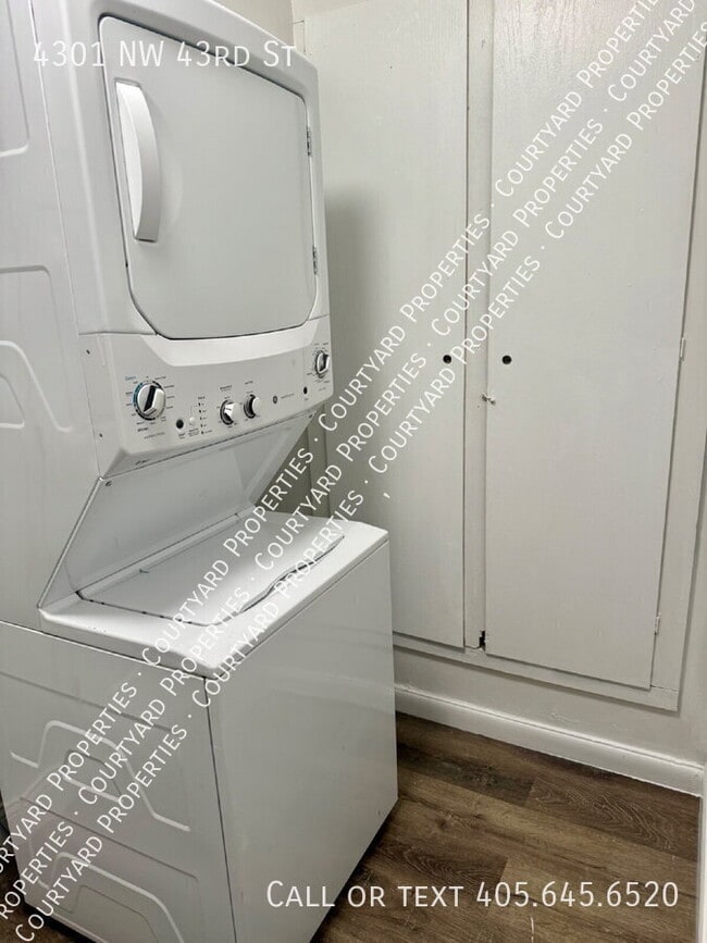 Building Photo - 4301 NW 43rd St