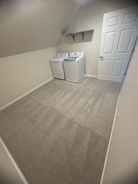 Building Photo - 5000 S Lincoln St